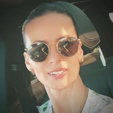 Can anyone recommend an interior designer in Sarasota area?