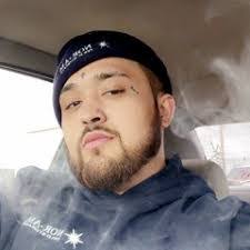 Tracy Mares's Instagram, Twitter & Facebook