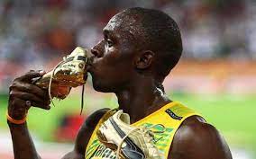 Jun 01, 2021 · l'américain erriyon knighton (17 ans) a couru le 200 mètres en 20''11 dans la nuit de lundi à mardi à jacksonville. Usain Bolt Targets Michael Johnson S 400m Record