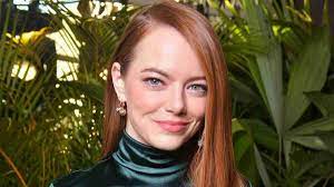 Ha recibido numerosos premios, entre ellos: Revealed On Behalf Of Emma Stone And Dave Mccary S Daughter Market Research Telecast