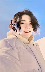 Did you washed your hair this morning? Jungkook Jk Bts Winterpackage2021 In 2021 Photocard Photo Cards Foto Bts