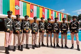 A 1ª república, a ditadura militar e o estado novo português. Academia Militar Batalla De Las Carreras Graduo A 55 Cadetes