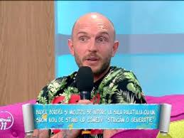 Vorbim despre un spectacol de mai bine de o oră de stand up comedy. Dan Badea CÄƒtÄƒlin Bordea Si Micutzu Se Intorc La Sala Palatului Cu Un Show De Stand Up Comedy StricÄƒm O GeneraÈ›ie Video Antena 1