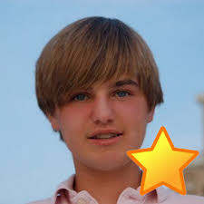 Spencer Schoeben (@netspencerfavs)