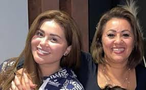 Mamá de Gomita la apoya afuera de «La casa de los famosos»: «Todos te  dieron la espalda»