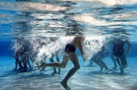 Offnungszeiten In Stuttgarter Badern Plieninger Wehren Sich Gegen Plane Furs Hallenbad Plieningen Stuttgarter Zeitung