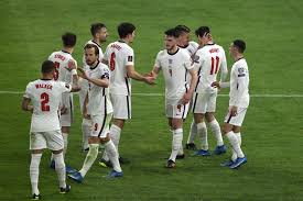 No wan bissaka in a 33 man squad. 40ij3vdbocuw6m
