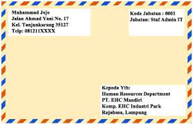 Pada saat kita bermaksud ingin memberikan surat lamaran kerja ke sebuah perusahaan tentunya harus disertai dengan amplop suratnya agar terlihat lebih profesional dan mengesahkan penulisan amplop lamaran kerja juga tidak dapat ditulis dengan sembarangan kita harus membuatnya sesuai dengan format penulisan yang baik dan benar dengan bahasa eyd. Contoh Penulisan Amplop Lamaran Kerja Yang Benar Sesuai Eyd