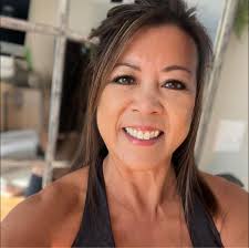 3 years since I moved to Nashville so I had to whip out my fresh cowboy  boots that I bought before quarantine but haven't gotten to wear yet 🤠 I  love you