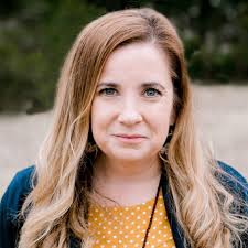 Laurie Endsley's Instagram, Twitter & Facebook