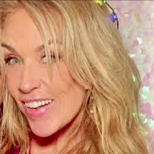 Carly Edmonds's Instagram, Twitter & Facebook