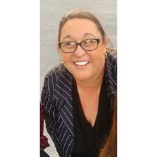 Vickie Edwards (@vickielc76)