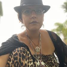 Laura Congleton's Instagram, Twitter & Facebook