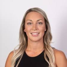 Laurie Cabral's Instagram, Twitter & Facebook