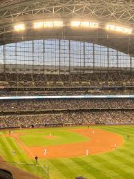 Miller Park Section 307 Row 4 Seat 4 Milwaukee Brewers Vs