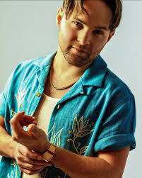 Ben Chase's Instagram, Twitter & Facebook