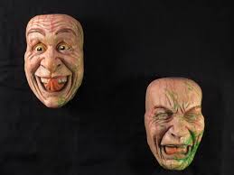 King. Ceramic mask. Artist