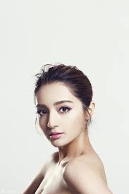 新疆美女逼疯脸盲佟丽娅古力娜扎分不清|佟丽娅|古力娜扎|新疆_新浪娱乐_新浪网