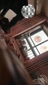 最新封神❤️父女亂倫】海角社區亂倫大神強操女兒新作❤️高二女兒竟還是處女甜言蜜語連哄帶騙強行破處-爱微社区