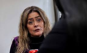 Se hicieron favores? Revelan los chats con Luis Hermosilla que complican a  la fiscal del Caso Audio