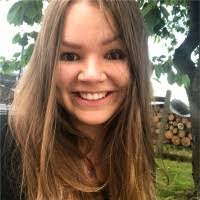 Olga Sauer's Instagram, Twitter & Facebook