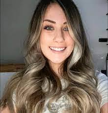 Shelly Longfellow's Instagram, Twitter & Facebook