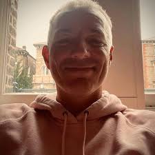 Pulp bassist Steve Mackey dies