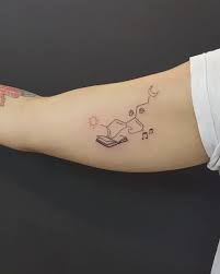 Endlich Zeigt Sich Die Sonne Finally The Sun Shows Sonne Serotonin Tattoo Molecule Tattoo Dna Tattoo