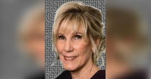 Barb Goss's Instagram, Twitter & Facebook