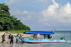 Selamat datang ke laman facebook rasmi jabatan taman laut malaysia negeri kedah. 25 Best Things To Do In Borneo The Crazy Tourist