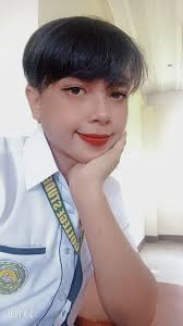 Dyos ko ako nga na Mas babae at barbie pa tingnan natatawag pa nga na sir  ....... Lahat tayo may mga pinag lalaban sa buhay , pero hindi lahat ng  pinaglalaban natin