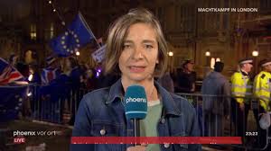 Nach ihrem studium der vergleichenden literaturwissenschaft, sinologie und geschichte an der fu berlin und in paris veröffentlichte sie in verschiedenen tageszeitungen. Brexit Schaltgesprach Mit Diana Zimmermann Zur Dringlichkeitsdebatte Im Unterhaus Am 03 09 19 Youtube