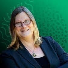 Lenore Newman's Instagram, Twitter & Facebook