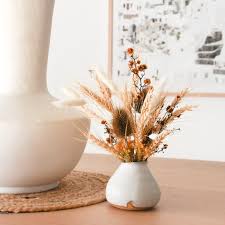 Wholesale dried flower wholesale uk suppliers. What S The Difference Between Dried And Preserved Flowers
