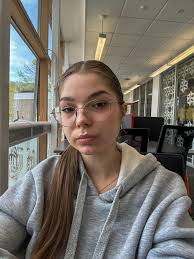 Hey!! We're a group of 4 girls going into our second year who need a 5th  person to live with. 3 of us are based at the Arnolfini (fashion  communication) and one