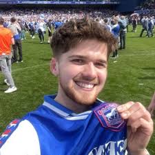 Luke Swift (@DJSwiftySwift)