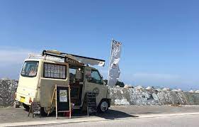 一からコツコツdiy 沖縄を走る移動カフェ はまcafe キッチンカー探訪 トヨタ自動車のクルマ情報サイト gazoo カー キッチンカー 沖縄