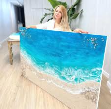 Nancy Miranda, una paraguaya que se destaca en España con su arte en resina 