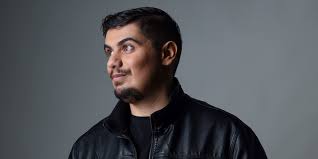 Qed Ngħix: l-ewwel kanzunetta bil-Malti ta' Mark Anthony Bartolo