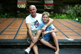 Кроме этого, осадча училась в. Ochen Pohozh Osadchaya Pokazala Syna Ilyu Ot Pervogo Braka