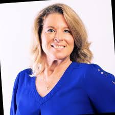 Wendy Warden's Instagram, Twitter & Facebook