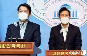 하술할 '오세훈 3법'이라 불리는 강력한 정치개혁 법안 등을 통과시키며 '차떼기당'이라고까지 불렸던 한나라당의 이미지를 쇄신하다, 이후 '5공 용퇴론'을 주장하며 당시로서는 획기적이게도 다음 총선. ì•ˆì² ìˆ˜ ì˜¤ì„¸í›ˆ ê³§ ë§Œë‚œë‹¤ ê²°ìží•´ì§€ ê³µí†µ ê³¼ì œ í'€ê¹Œ ë‰´ìŠ¤ ë™ì•„ë‹·ì»´