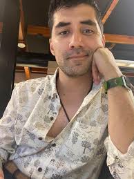 Any good books that involve dinosaurs? For adult or young adult