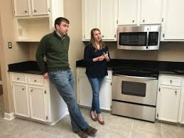House Hunters films local couple looking for a home in Vicksburg