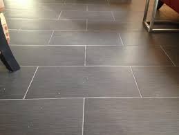 Matte porcelain floor and wall tile (16 sq. Gris Colour Grout Novocom Top