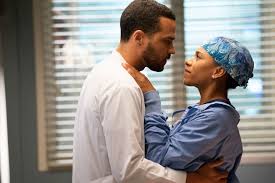 Of her initial reaction, kelly told people magazine, i actually screamed in shock when i saw pregnant. Are Maggie And Jackson Dating In Real Life The Love Lives Of Grey S Anatomy Co Stars Jesse Williams And Kelly Mccreary