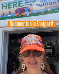 Yep… we celebrate dog birthdays, too! 🐾❤️ 🦴🥳 #partyuyyard #dogparty  #annapolisyardcards