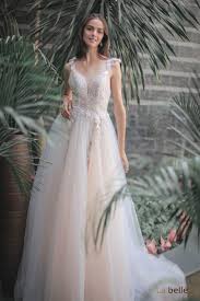 Our Featured Gown This Time Is An Alluring Piece From Our Bloomingdale Collection Which We Hav In 2020 Rental Wedding Dresses Bridal Dress Rental Couture Wedding Gowns