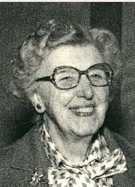 Juliana Bateman's Instagram, Twitter & Facebook