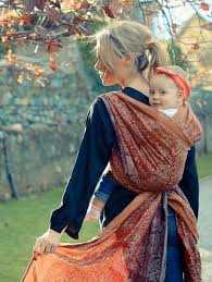Comment Porter Bebe Avec Une Echarpe Echarpe Porte Bebe Porte Bebe Comment Porter